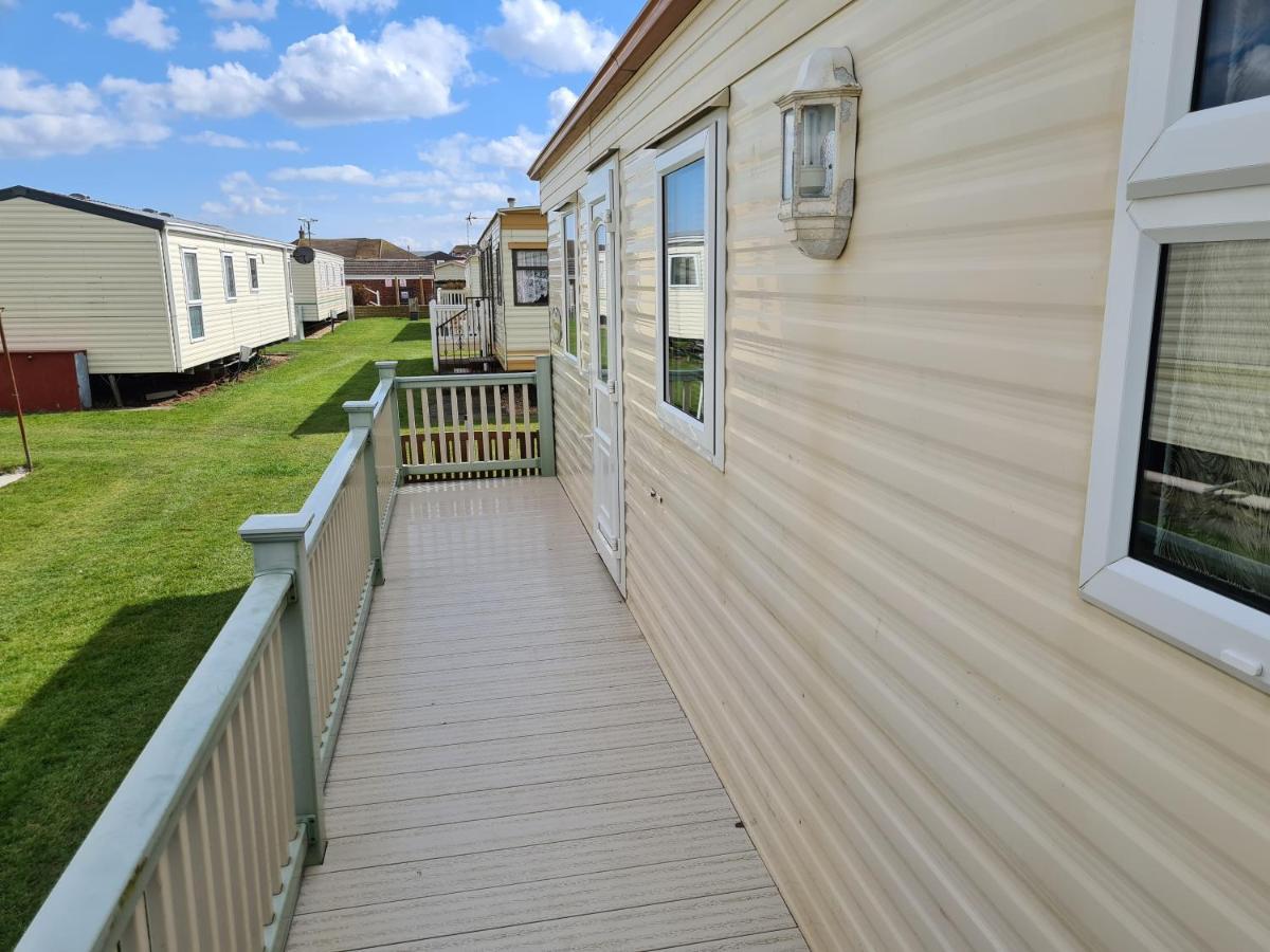 6 Berth Central Heated On Golden Sands Vintage Ingoldmells Exterior foto